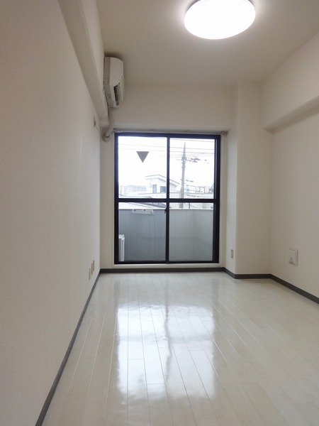 ワコーレ亀有Ⅱ リビング