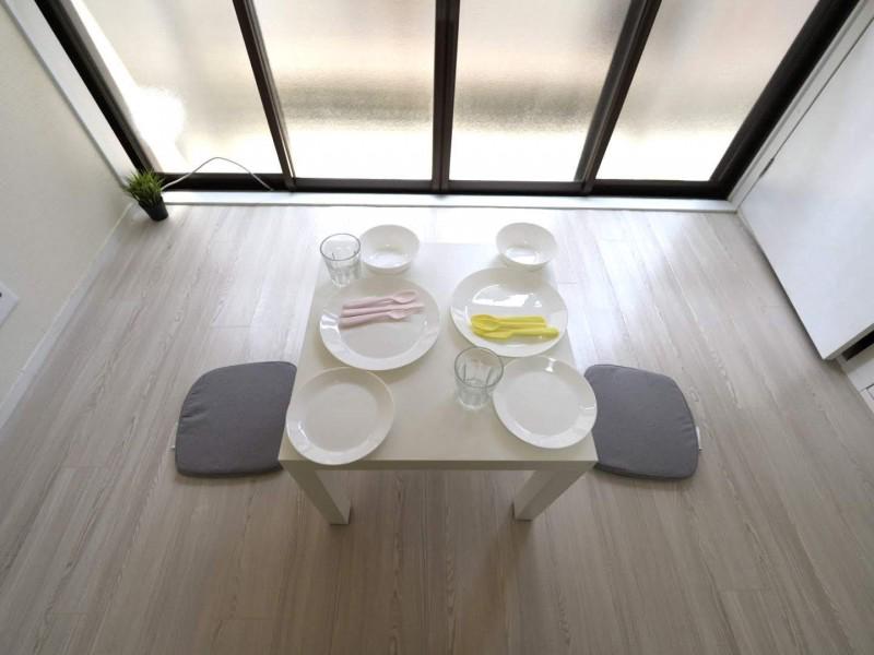 プチシャトー若草1階 リビング