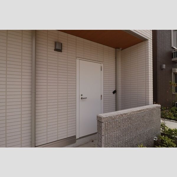 Prendre Simons(プランドール シモンズ) 敷地内ゴミ庫