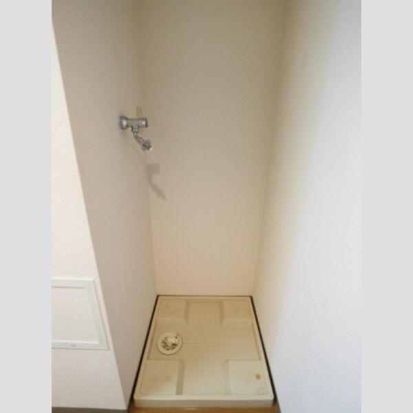 ラティニア506号室 室内洗濯機置場