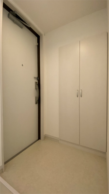 リブリ・MMK 玄関