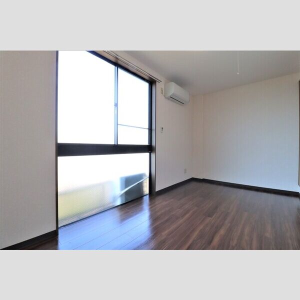 アムールプリエ 洋室