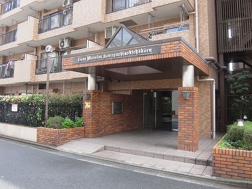 ライオンズマンション川口青木町公園 エントランス外観　※前回募集時2014年4月撮影