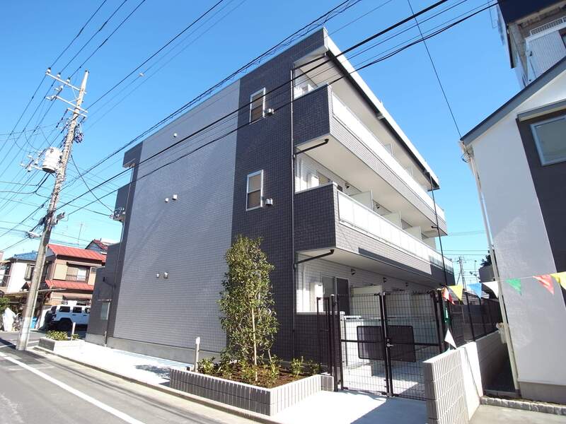 リブリ・クロシェット3階 外観