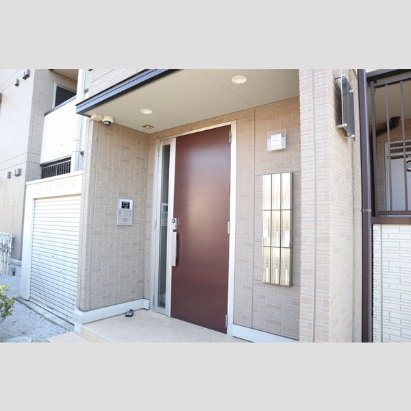 リモージュ新郷102号室 エントランス