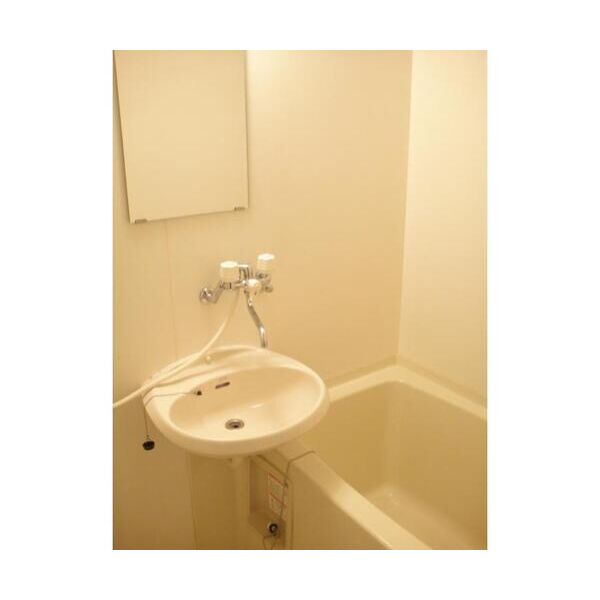 K・ONEビル201号室 お風呂