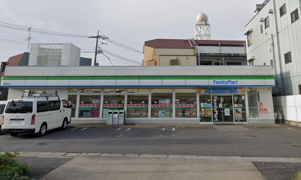 板橋区徳丸　一戸建て 【コンビニエンスストア】ファミリーマート 板橋西台店まで496ｍ