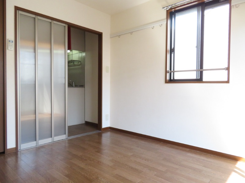 グランドール東2階 ※別号室の写真となります。