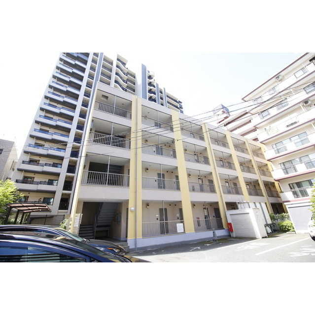 アンプルール フェール 本川越 外観