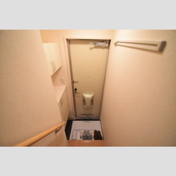 メルベーユ　カルチェ202号室 玄関