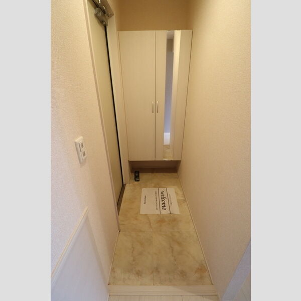 シャトーヒルズ 玄関