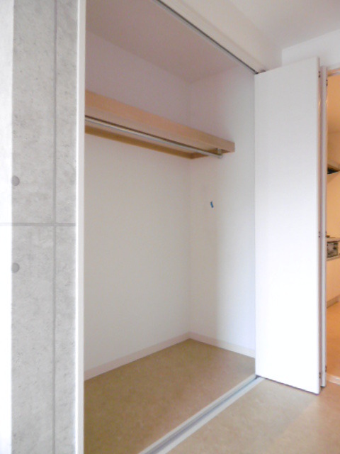 ソレアード0103号室 収納