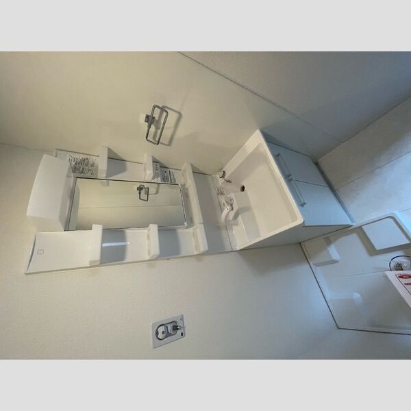 ミーツⅢ203号室 洗面所