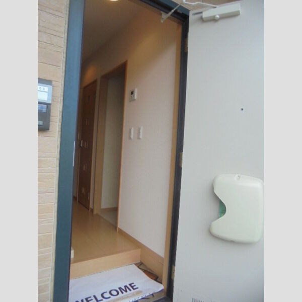 メゾン・ド・アブリコ 玄関