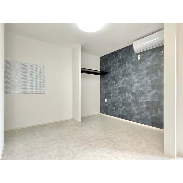 エレーヴ101号室 ☆洋室7.9帖