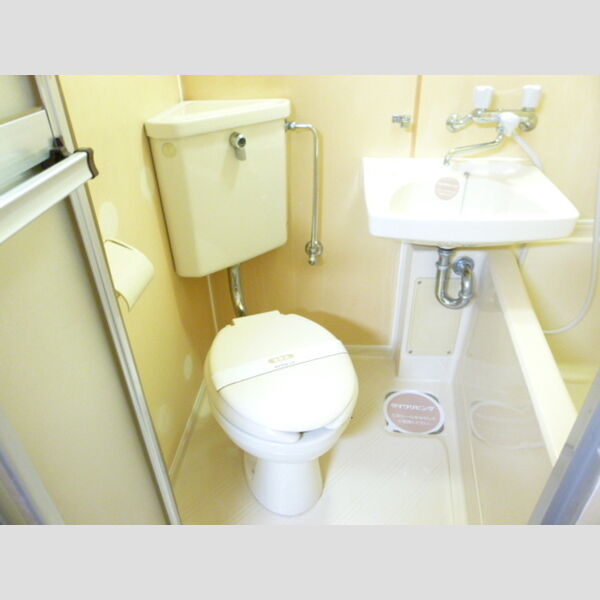 ヴィラ中山　A棟113号室 トイレ