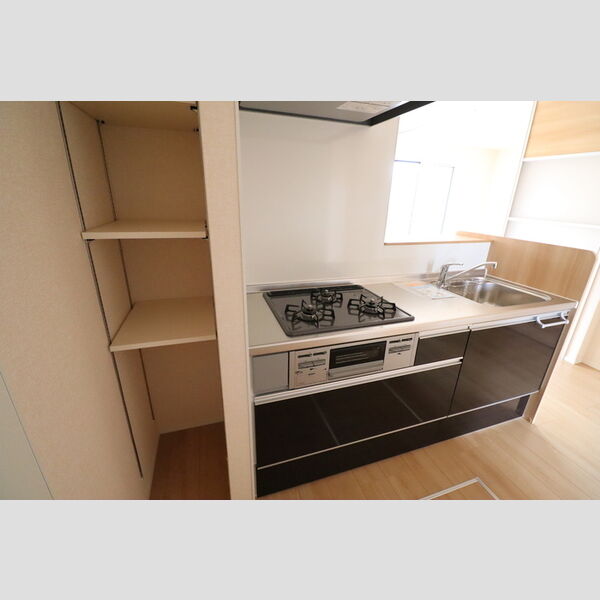 クレール湘南台V　B 対面キッチン