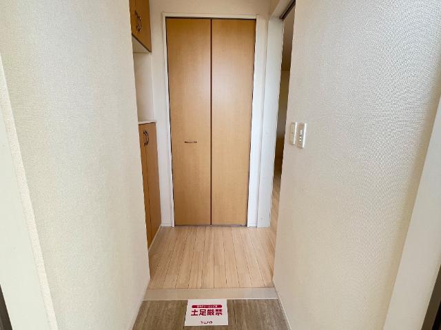 サン　メゾンＡ 玄関