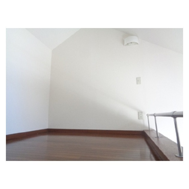 アーバンL21 A棟2階 ロフト