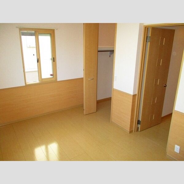 アンソレイエ　西館101号室 居室