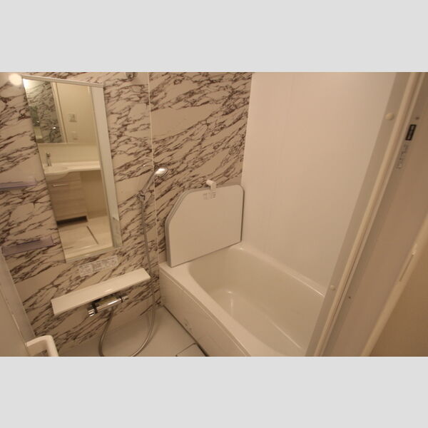 セレスティア南花畑Ⅱ102号室 お風呂