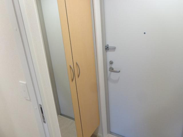 イーストーン 下駄箱