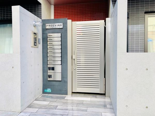 フリービング南千住 エントランス