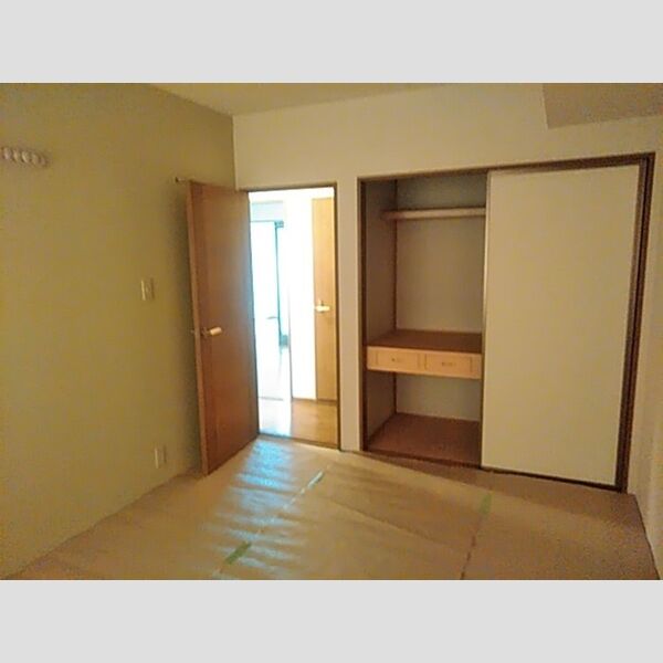 ハイローズ船橋　壱弐番館1306号室 和室