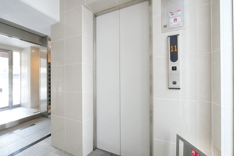 ＡＲＴＥＳＳＩＭＯ　ＬＩＮＫ　ＣＲＯＳＳ6階 外観