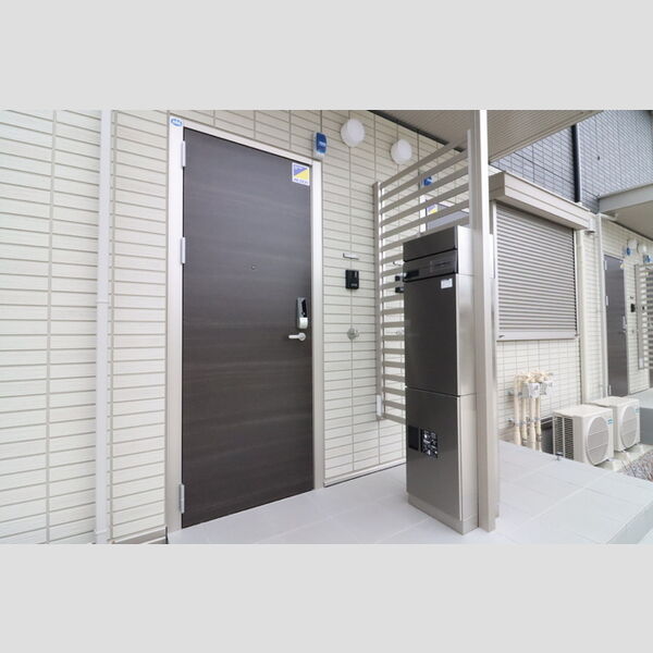 CLASSEUM桶川泉　Ⅲ202号室 玄関