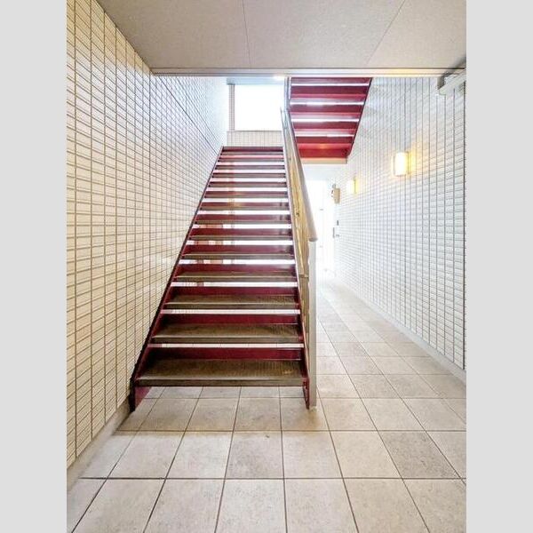 スプルース ヴィラ エントランス