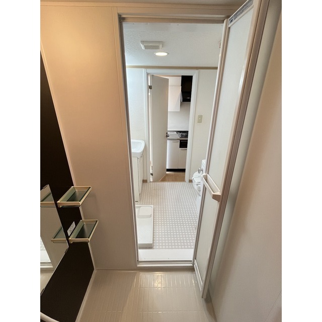 Ｂｉｋｅｒｓ　Ｈｏｕｓｅ湘南201号室 内観