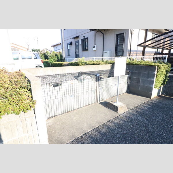 サンヴィレッジ本宿 ゴミ置き場