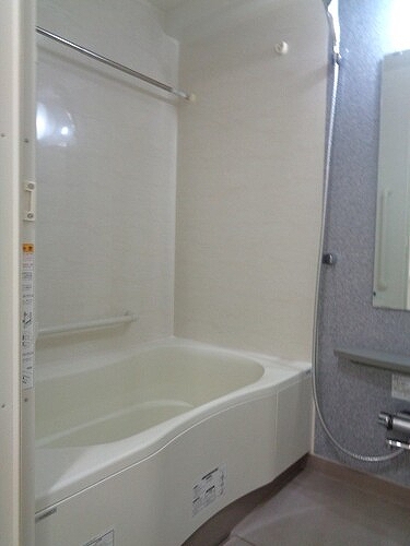 クロスレジデンス白金高輪7階 浴室　※2025年7月撮影