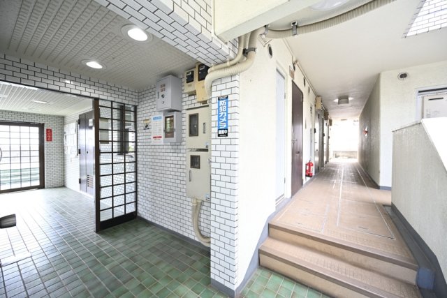 ハイタウン大倉山第参 エントランス