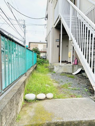 ガーデンパレス茅ヶ崎201号室 庭