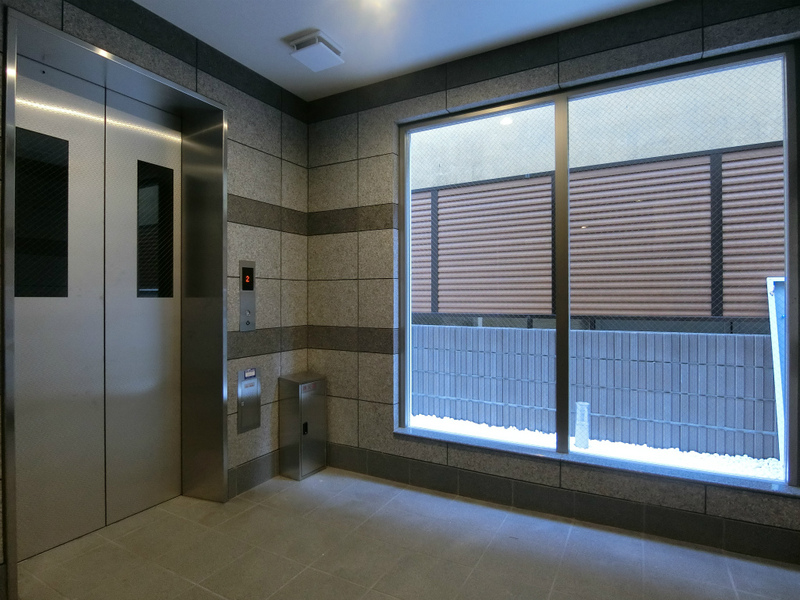 リブリ・神楽坂2階 エントランス