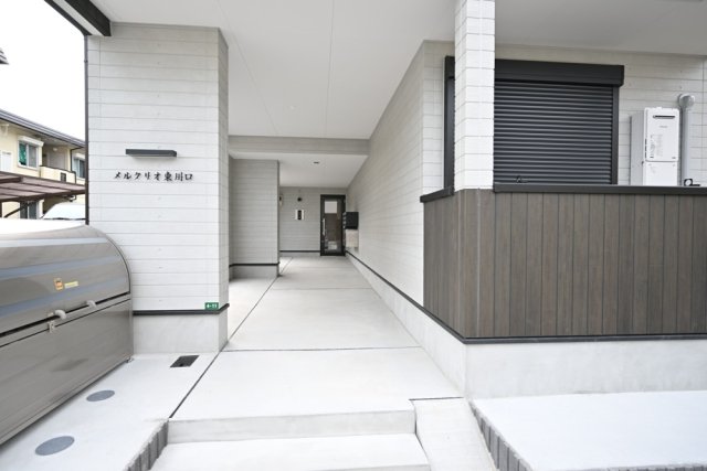 メルクリオ東川口 エントランス