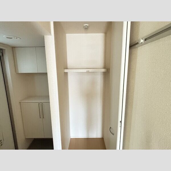 コート権太坂201号室 ウォークインクロゼット