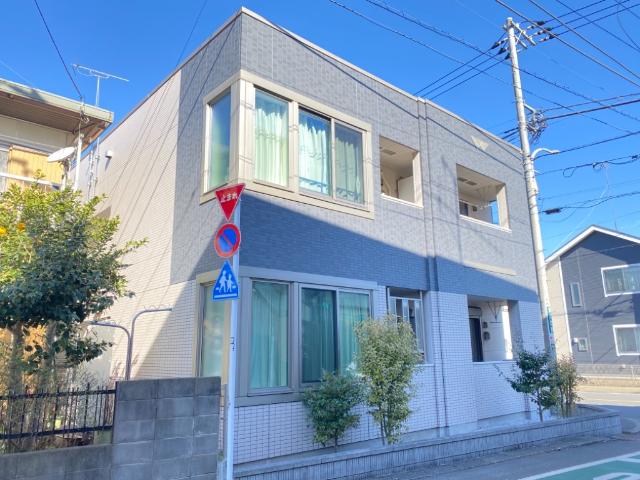 アウリイ 外観写真（昼）