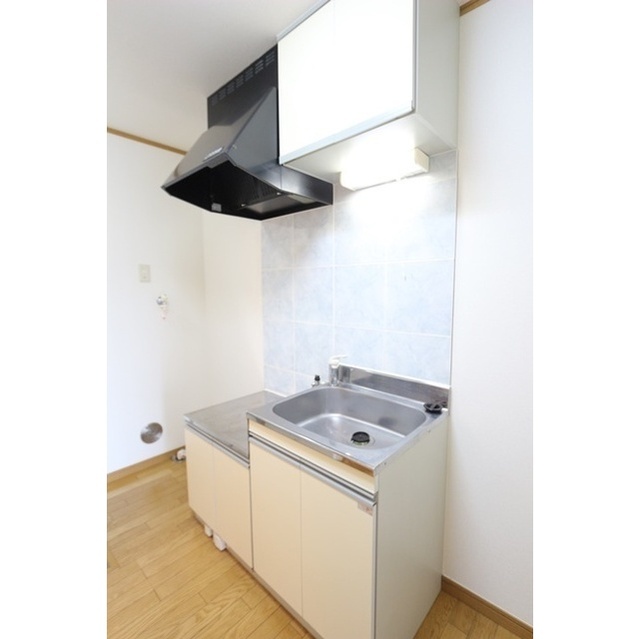 ウラノス鵠沼201号室 キッチン