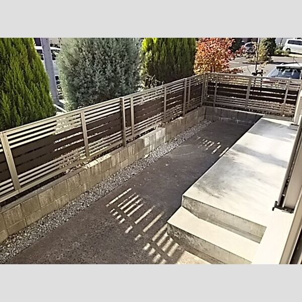 フェリーチェ　ヴィータ　C102号室 専用庭