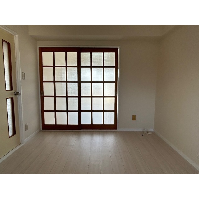 第2春実マンション 内観