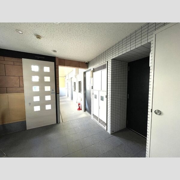 フォンテーヌ 玄関前通路