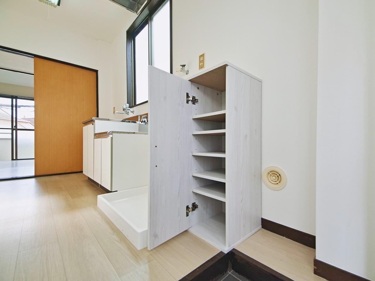 ドリームコーポ203号室 シューズボックス