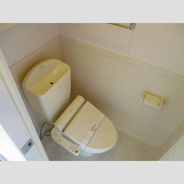 メゾンクオーレ 温水洗浄暖房便座