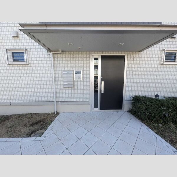 コモレビ大蔵　F303号室 エントランス