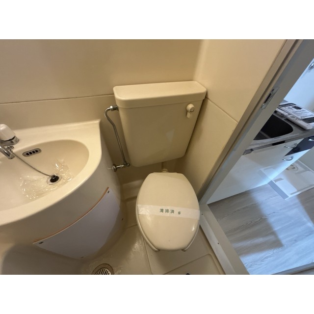 ザ・ウェーブ西ヶ丘202号室 内観