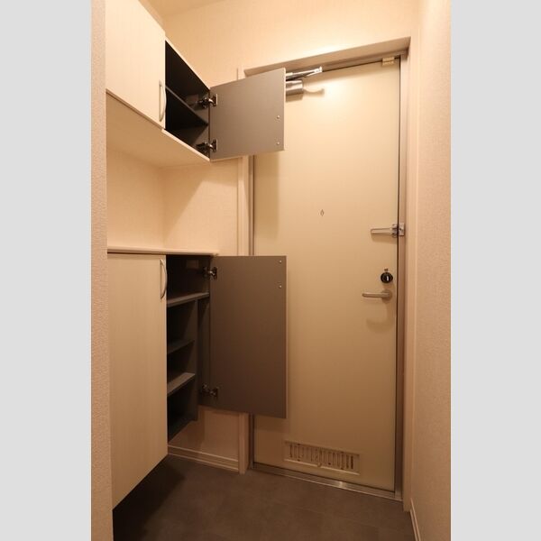 フィーロ203号室 シューズボックス