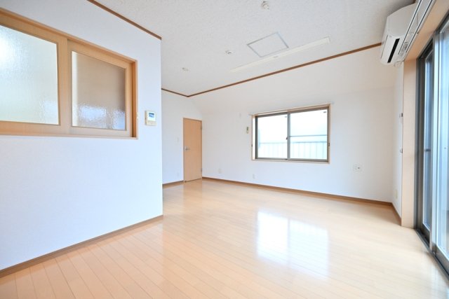 早宮４丁目戸建て リビング